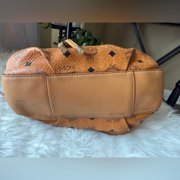 MCM Logo Tan Shoulder / crossbody Bag, cognac - Picture 8 of 11